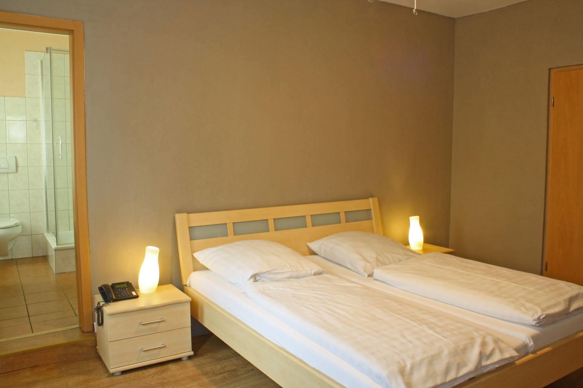 Hotel Cristallo Landshut Buitenkant foto