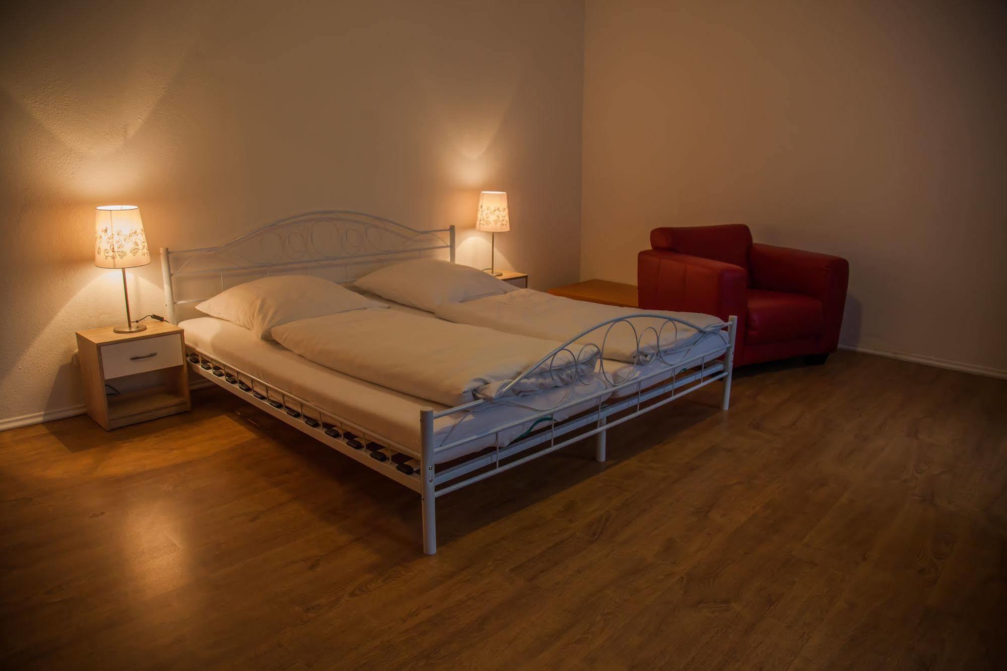 Hotel Cristallo Landshut Buitenkant foto